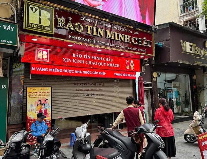 Các cơ sở này đồng loạt đóng cửa, tạm dừng hoạt động kinh doanh.