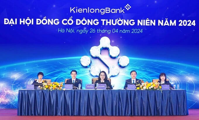 KienlongBank tổ chức AGM 2026 theo hình thức trực tuyến từ Hà Nội. Ảnh: AGM 2024 của KienlongBank.