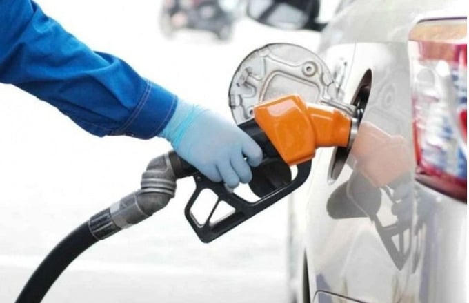 Đề xuất tạm ứng 8.000 tỷ đồng cho Quỹ bình ổn xăng dầu.