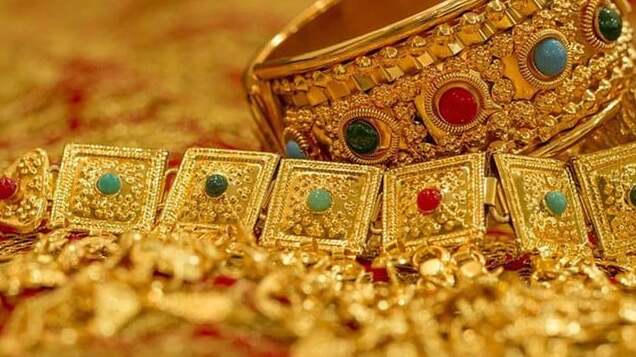 Giá vàng đồng loạt bật tăng.