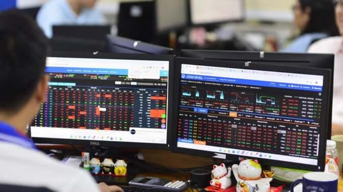 VN-Index vượt 1.775 điểm nhờ nhóm Vingroup kéo thị trường