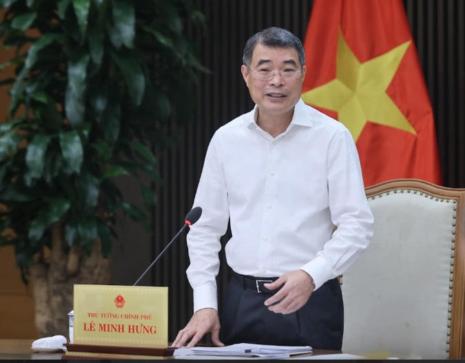 Thủ tướng cũng yêu cầu Bộ Tư pháp phối hợp với Văn phòng Chính phủ thực hiện tốt nhiệm vụ gác cửa, kiểm soát thủ tục hành chính, điều kiện kinh doanh - Ảnh: VGP.