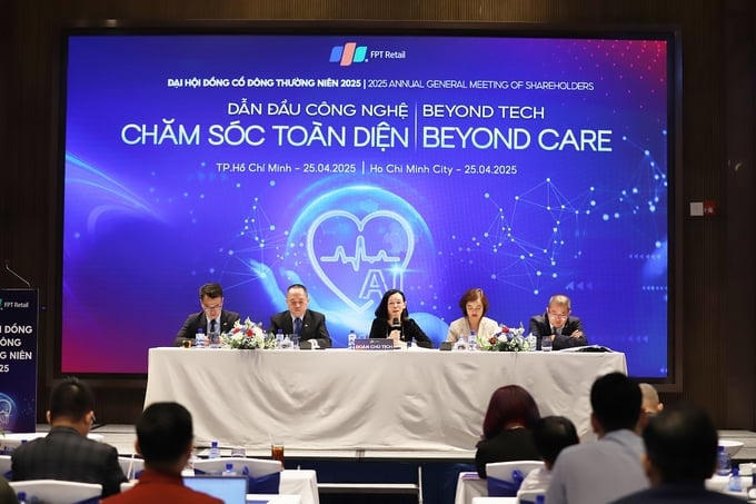 Năm 2025 và năm 2026, HĐQT và BKS của FPT Retail đều không nhận thù lao.