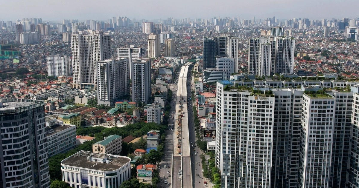 Giá nhà đất Hà Nội đắt đỏ, người dân có xu hướng chọn mua chung cư