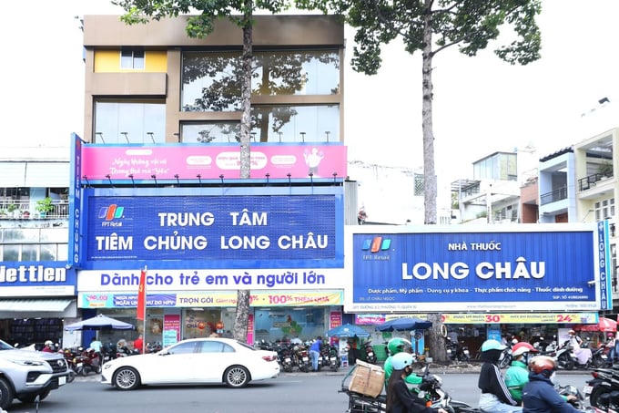 Tính đến cuối năm 2025, FPT Long Châu có mạng lưới với 2.640 điểm phục vụ khách hàng, gồm 2.417 nhà thuốc và 223 trung tâm tiêm chủng tại 34/34 tỉnh, thành trên cả nước.
