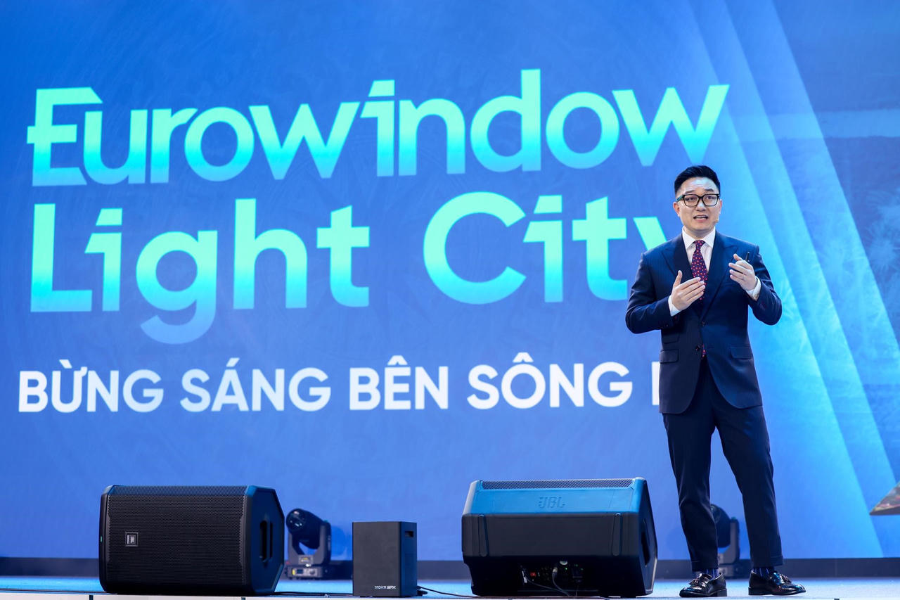 Chuyên gia bất động sản cập nhật thông tin chuyên sâu về thị trường, dự án tại sự kiện.