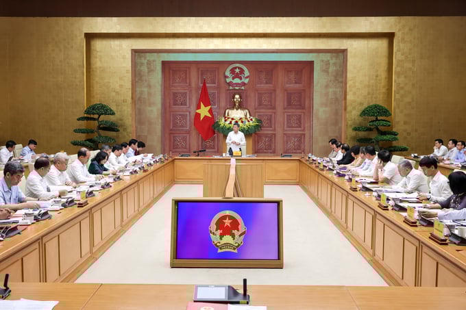 Thủ tướng Lê Minh Hưng chủ trì cuộc họp.