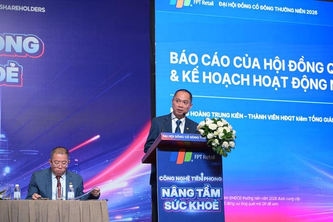 Ông Hoàng Trung Kiên, thành viên HĐQT kiêm Tổng Giám đốc FPT Retail tại Đại hội.