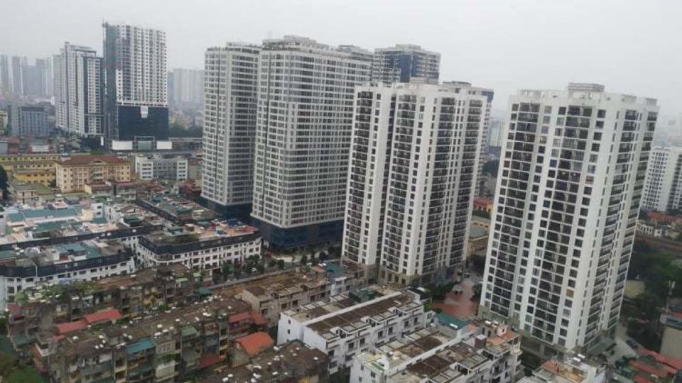 Siết tín dụng BĐS: doanh thu DN có thể giảm 30-40%, nguồn vốn đang bị nghẽn ở đâu?