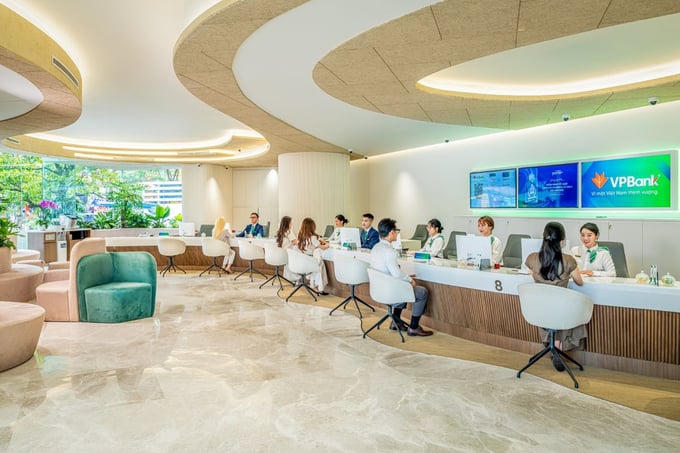 Lợi nhuận quý 1 của VPBank tăng trưởng 58% nhờ lợi thế hệ sinh thái tài chính đa dạng