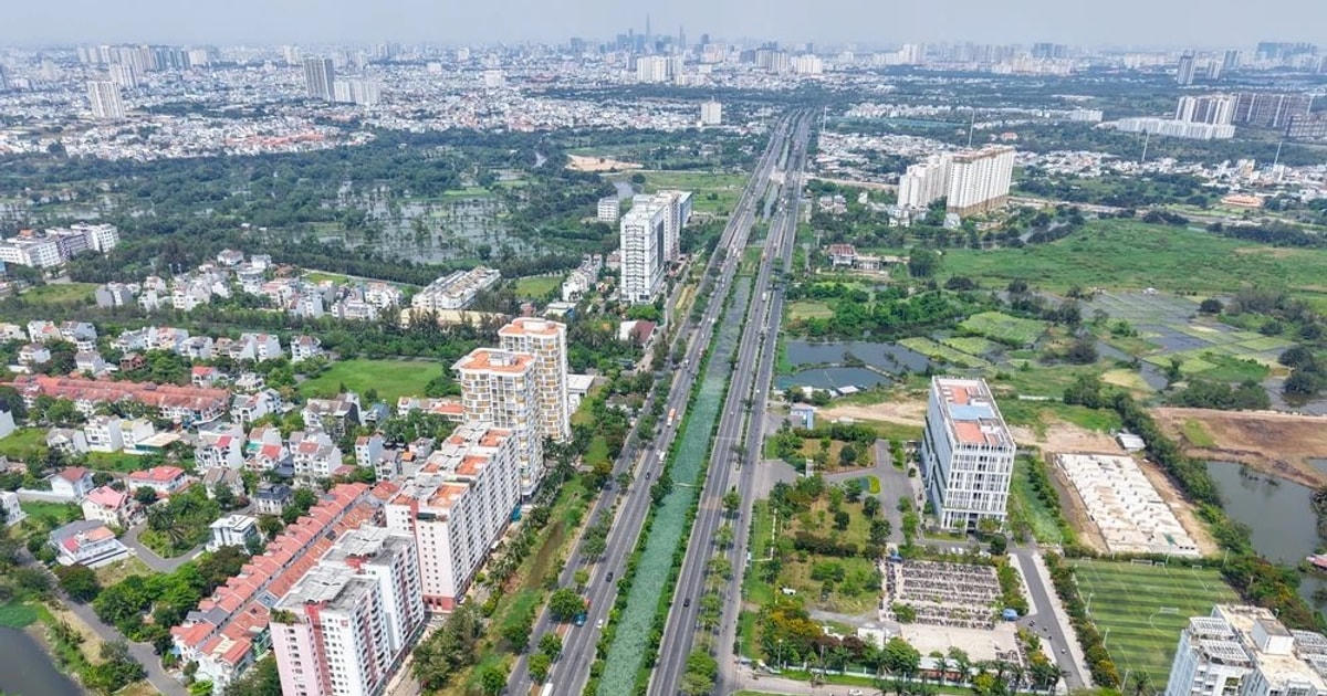 Từ 27/4, hàng loạt giao dịch liên quan đất đai tại TP.HCM sẽ chuyển từ chứng thực tại phường, xã sang công chứng