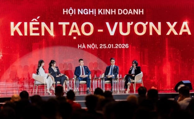 Hội nghị kinh doanh với chủ đề Kiến tạo - Vươn xa.