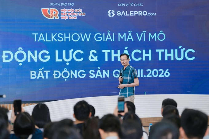 TS. Lê Xuân Nghĩa cho rằng dòng vốn đầu tư tư nhân tại Việt Nam hiện vẫn tập trung chủ yếu vào bất động sản.