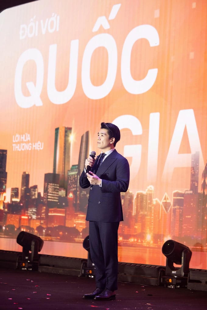 Phó Chủ tịch HĐQT kiêm Phó Tổng giám đốc Đỗ Quang Vinh!