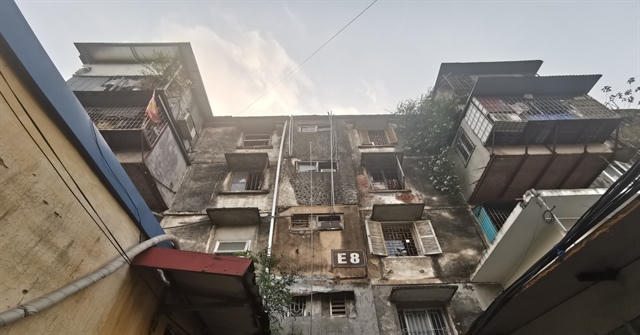 Nhà tập thể cũ Hà Nội giảm giá mạnh, cắt lỗ nửa tỷ vẫn không ai mua