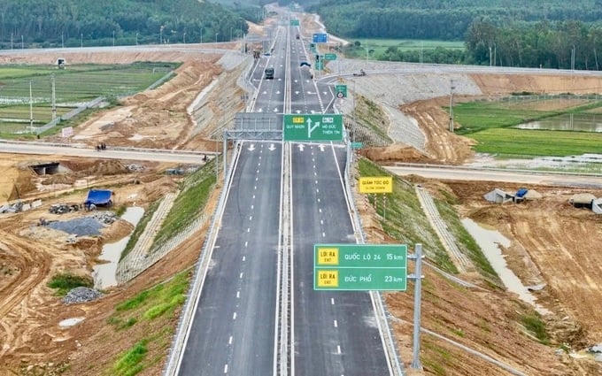 Dự kiến thông xe 12 dự án cao tốc Bắc - Nam trong dịp 30/4.