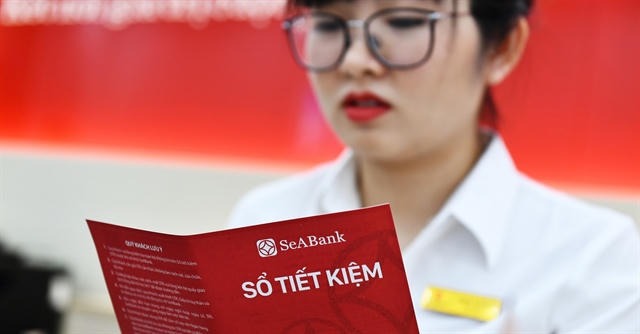 Lãi suất gửi tiết kiệm trên 7%: ngân hàng nào còn niêm yết?