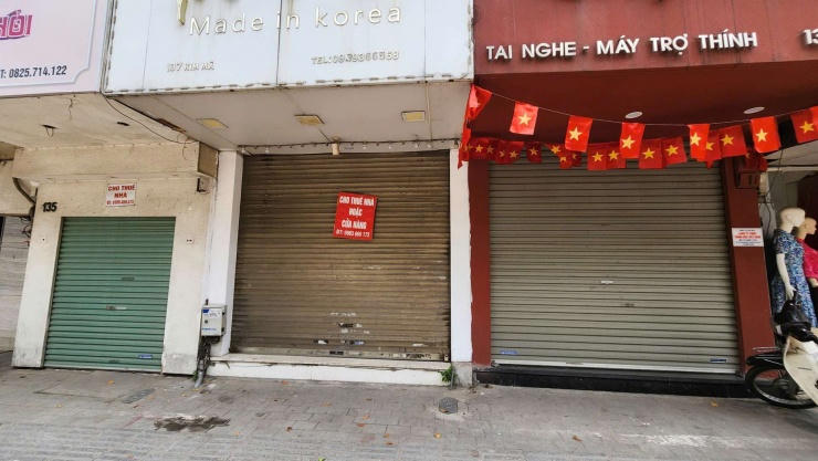 Mặt bằng nhà phố trung tâm Hà Nội: biển cho thuê xuất hiện dày đặc