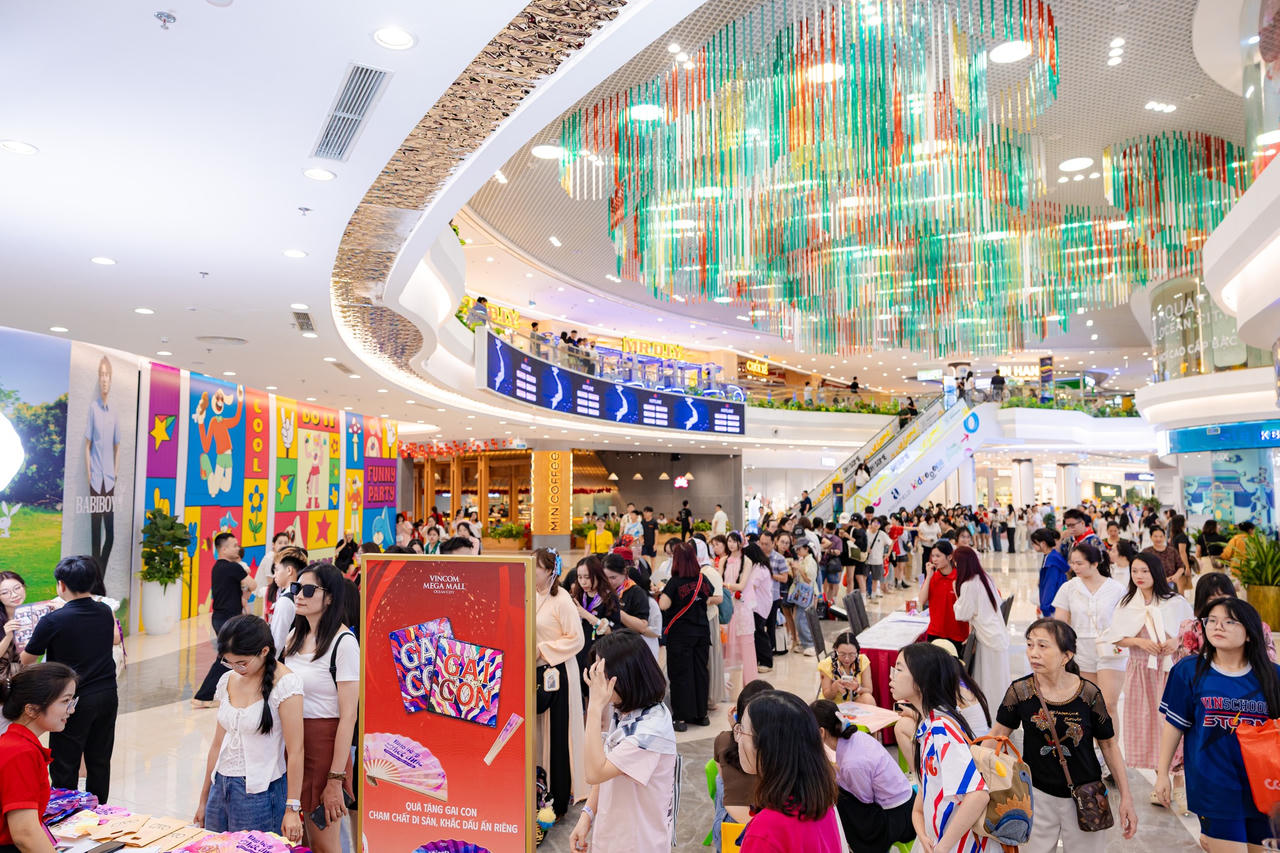 Vincom Mega Mall Ocean City tấp nập du khách với nhiều hoạt động đặc sắc&nbsp;