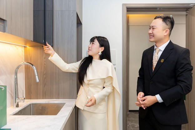 Cư dân hài lòng với tiêu chuẩn hoàn thiện tại dự án Lumière Evergreen, dự án vừa được Masterise Homes bàn giao mới đây.