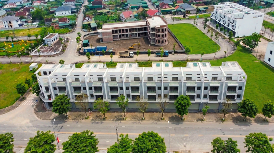 Công trình trường mầm non nội khu vừa cất nóc