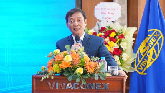 Con đường làm Chủ tịch Vinaconex của "đại gia bê tông" Nguyễn Xuân Đông