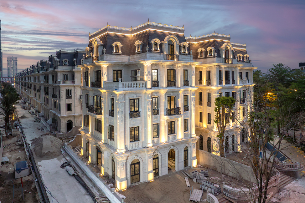 Dinh thự diện tích hơn 1.000m² giữa lõi Ciputra gây chú ý
