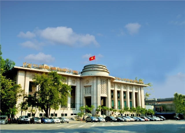 Lãi suất liên ngân hàng giảm, NHNN hút ròng 4,042 tỷ đồng qua OMO