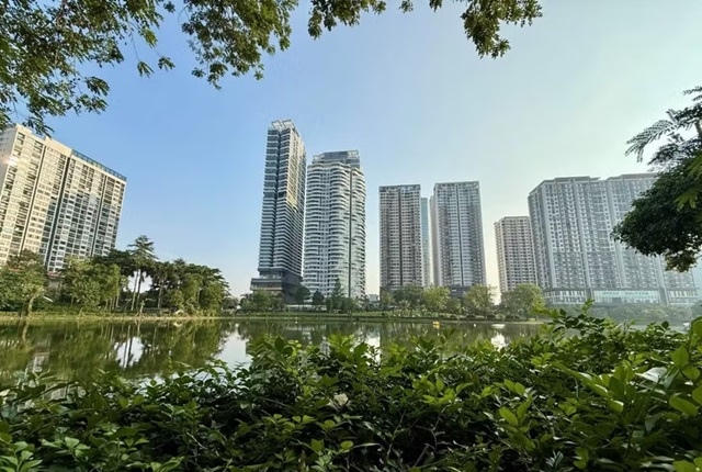 Bất động sản Hà Nội, TP.HCM chững lại vì giá cao và lãi vay