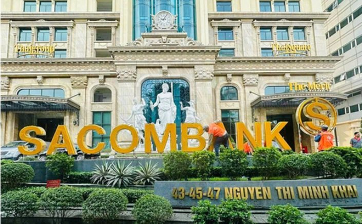 Sacombank (STB) "tím lịm" giữa bão nhân sự