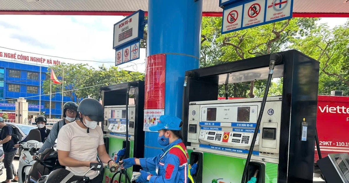 PV OIL dừng bán xăng RON95, triển khai E10 tại gần 1.000 cửa hàng từ 15/5