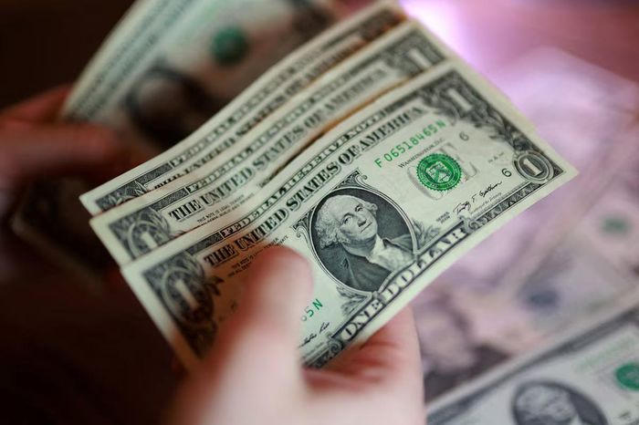 Tỷ giá USD hôm nay 14-5: Đồng USD giữ đà tăng, tỷ giá trung tâm 25.123 đồng