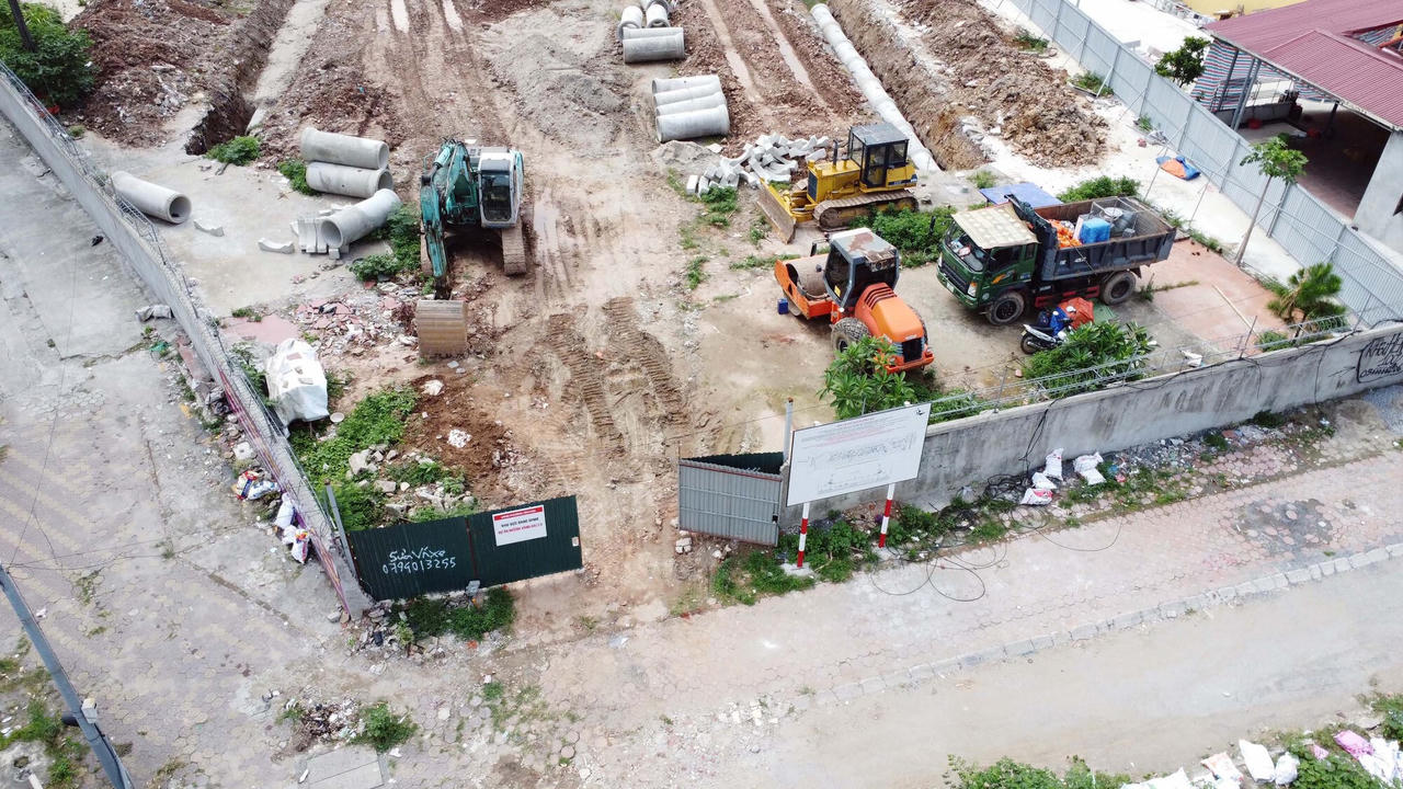 Cận cảnh công trường phá dỡ GPMB đường vành đai 2,5 đang tấp nập thi công
