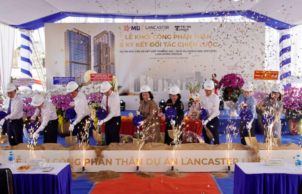 Lancaster Lincoln tái khởi công tại Nguyễn Tất Thành, TP.HCM