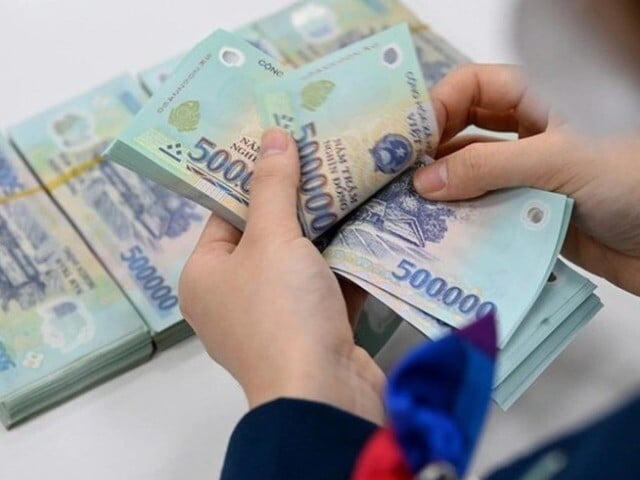 Tăng lương cơ sở lên 2.530.000 đồng/tháng từ 01/7/2026.