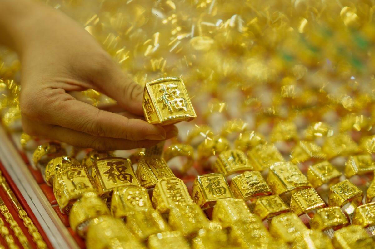 Giá vàng hôm nay (chiều muộn 19/5): SJC, vàng nhẫn đang giao dịch thế nào sau khi giảm sâu?