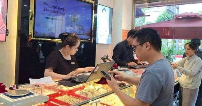 Vì sao vàng “ế” dù giá thấp nhất 4 tháng qua?
