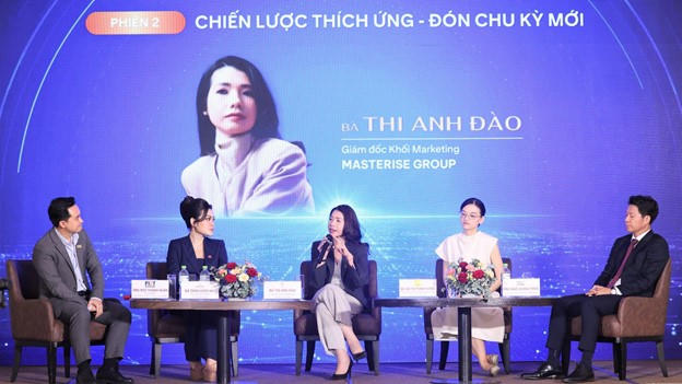 Bà Thi Anh Đào chia sẻ tại phiên tọa đàm 2, hội thảo “Thị trường bất động sản 2026: Vượt gió ngược, đón chu kỳ mới”. Ảnh: BĐT