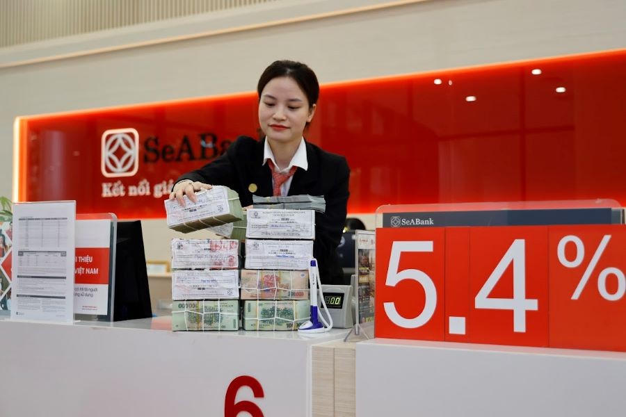 Vì sao lãi suất sẽ hạ nhiệt? Nhìn từ áp lực thanh khoản ngân hàng