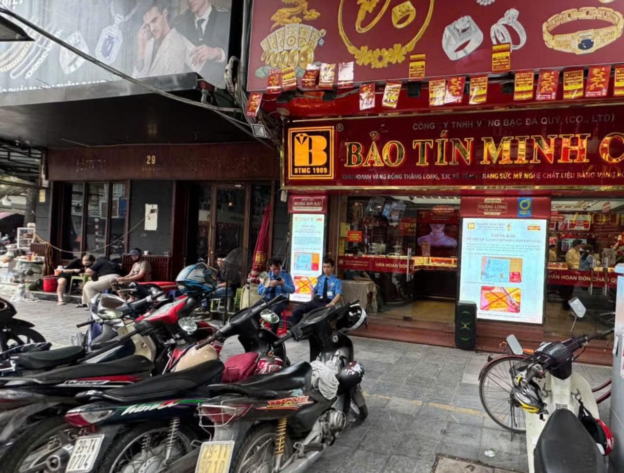 Cửa hàng vàng ngày 22/5/2026