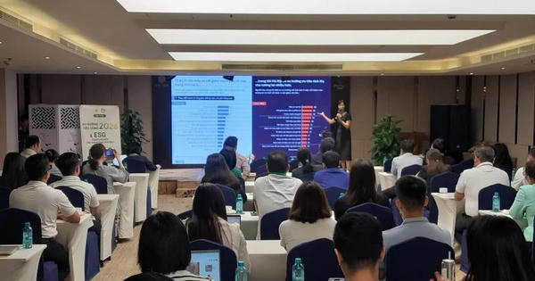 Sức mua chững lại dưới mặt đất: Doanh nghiệp bán lẻ đồng loạt "di cư" lên không gian số sau quý I đạt 1,9 triệu tỷ đồng