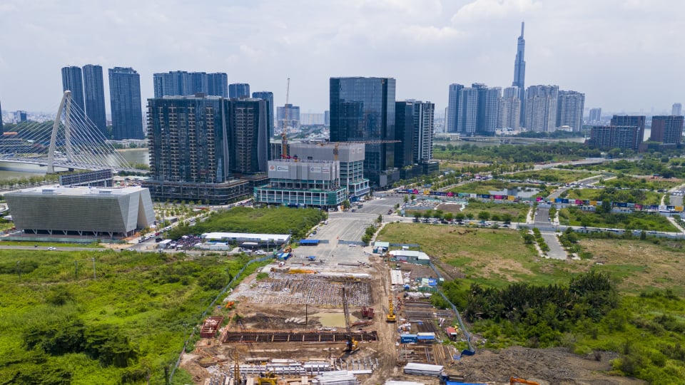 Thủ Thiêm lên giá: Căn hộ 215 triệu/m2, nhà đất 567 triệu/m2