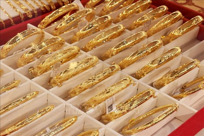 Giá vàng hôm nay (chiều 24-5): SJC bán ra hơn 161 triệu đồng/lượng