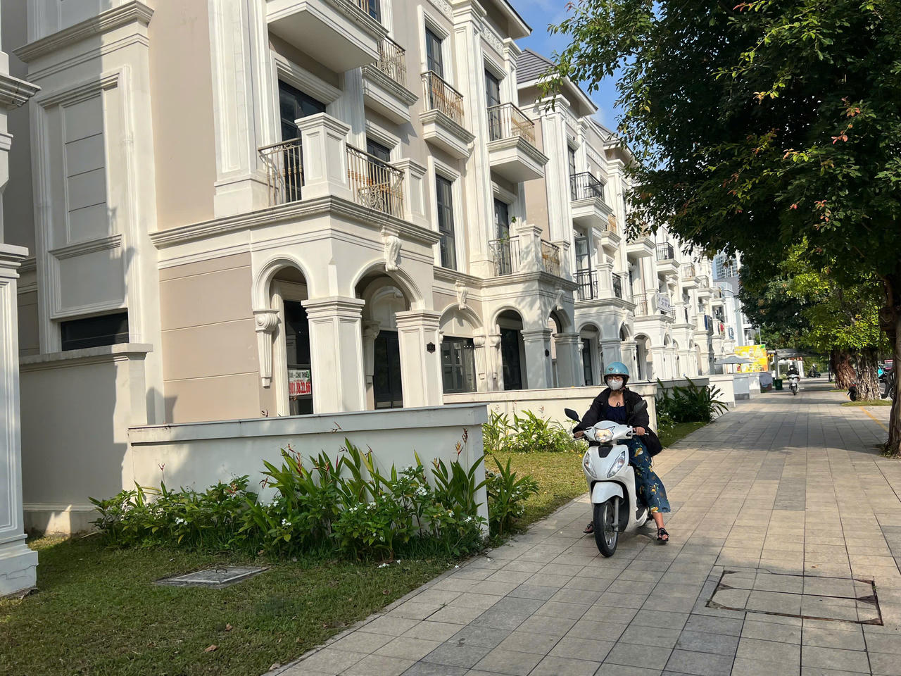 Shophouse TP.HCM: Ế chỏng chơ, nhiều căn phơi nắng gần 10 năm vẫn chưa có người thuê