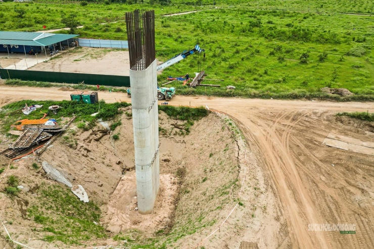 Tiến độ xây cầu Hồng Hà vượt sông Hồng