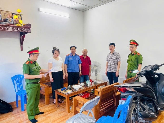 Cơ quan điều tra thi hành Quyết định khởi tố vụ án hình sự và khởi tố bị can đối với Lý Hữu Khải - Giám đốc Công ty TNHH Tân Phú Ninh Hòa Bình.