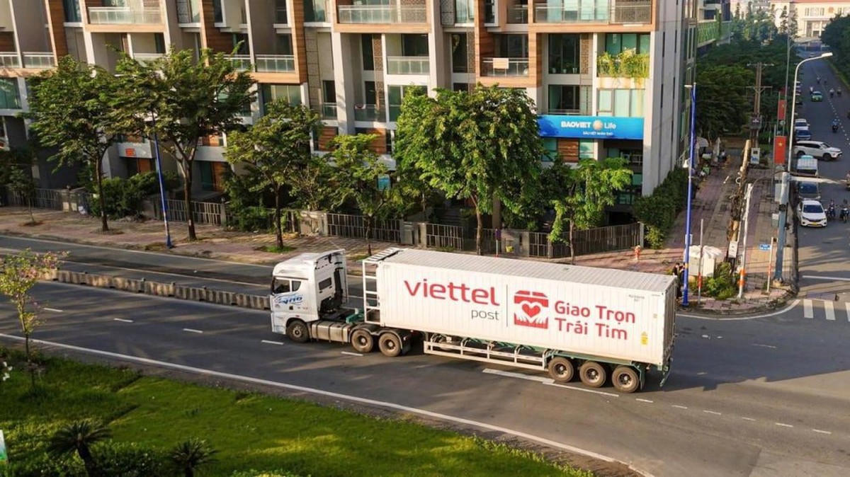 Viettel Post (VTP) chịu áp lực gì trong mảng chuyển phát?