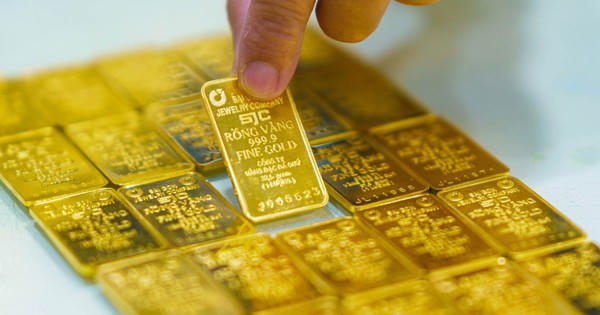 Giá vàng hôm nay 30/5: SJC giảm 1,5 triệu đồng/lượng