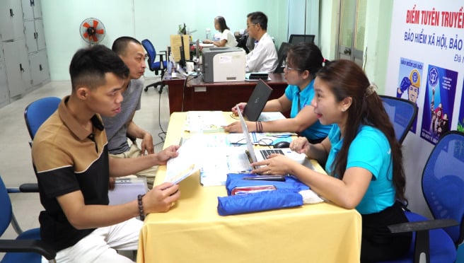 Tuyên truyền, tư vấn cho người lao động về BHXH, BHTN (ảnh minh họa)