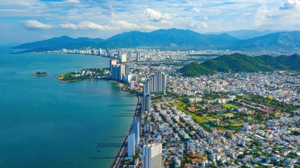 Khánh Hòa điều chỉnh quy hoạch 2021-2030, hướng tới thành phố trực thuộc Trung ương